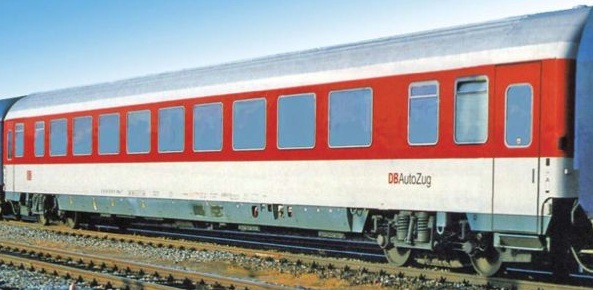 Restaurant car type WRkmz 858.0 in AutoZug livery<br /><a href='images/pictures/ACME/52327_900.jpg' target='_blank'>Full size image</a>